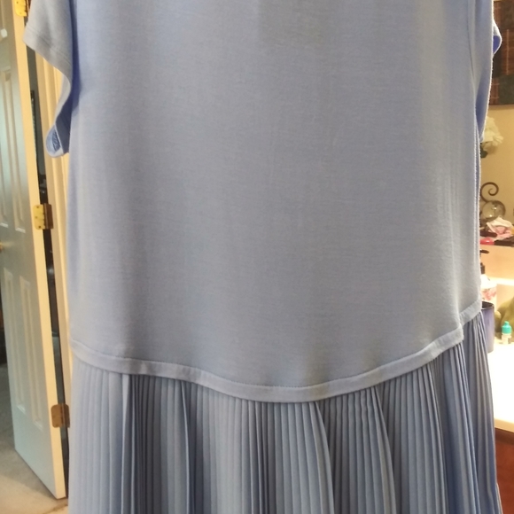 Top - Picture 8 of 9